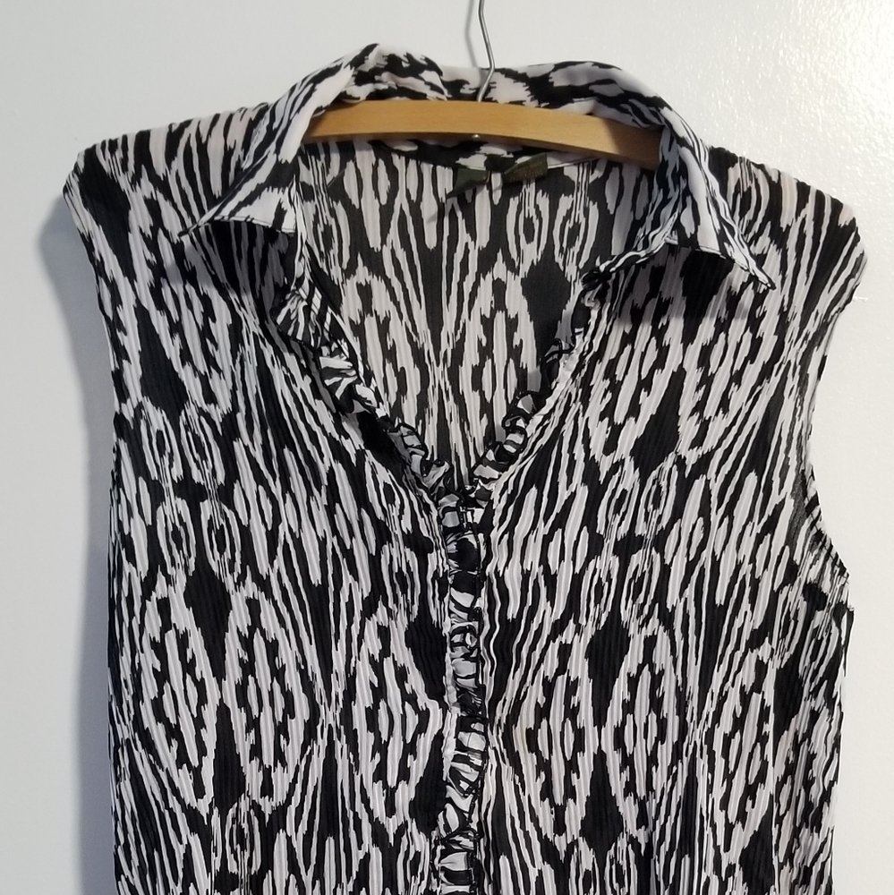 Sere Nade- Summer short sleeve button up blouse